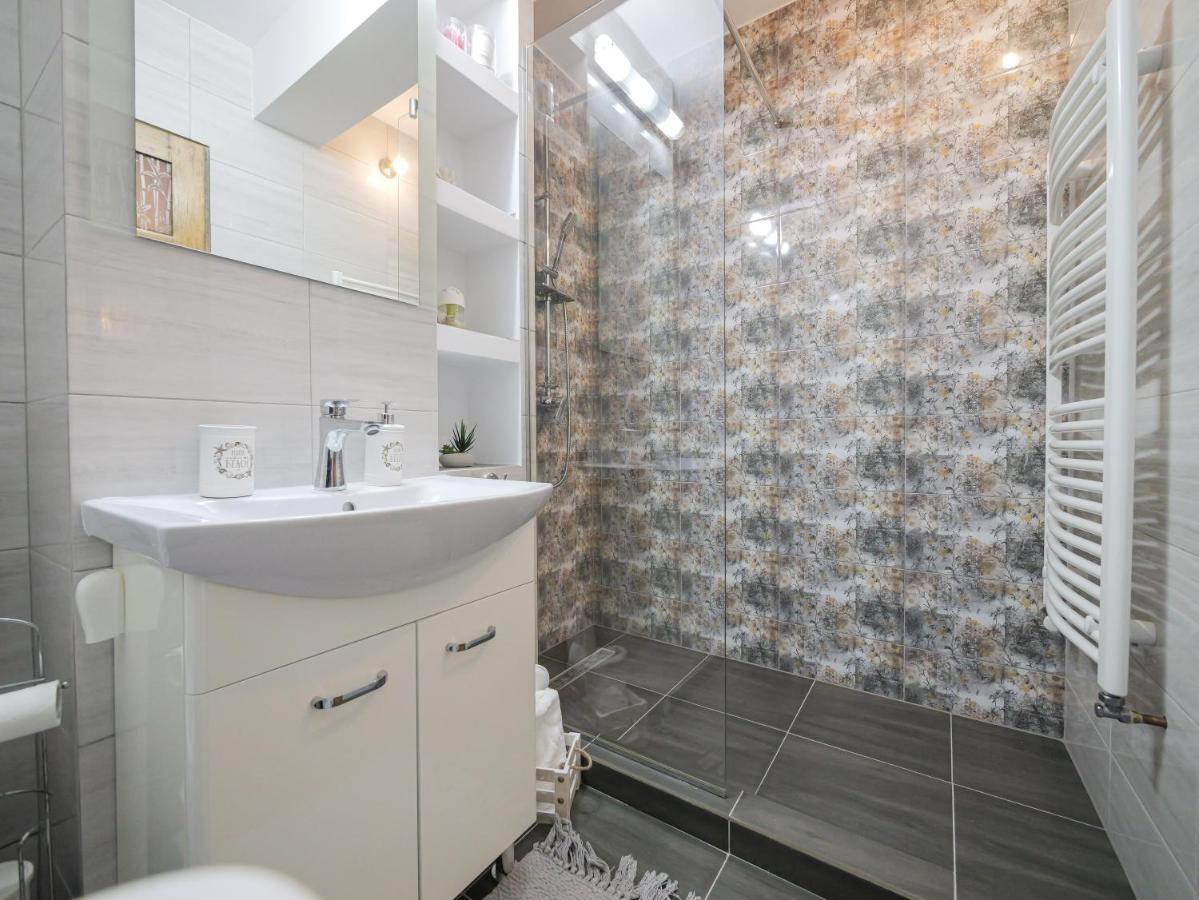 Luxury Ultracentral Árgyasudvarhely Kültér fotó